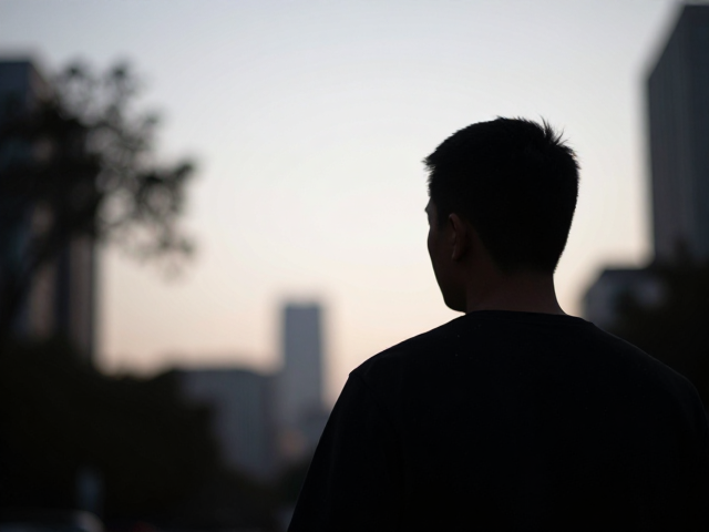 主体强化与高级感的视觉逻辑
