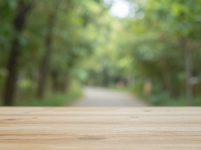 前景构建与空间层次感的视觉引导
