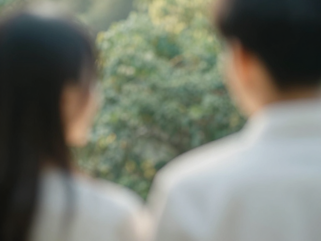 大光圈虚化前景,让自然光完美融合主体,拍出电影感大片