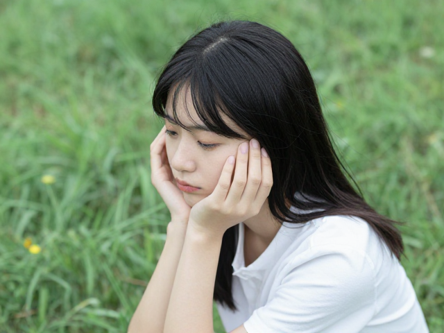 捕捉情绪的自然流露