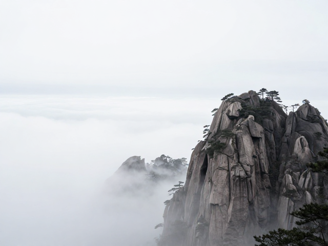 山石植被拍摄,云海雾凇中的极简留白美学与构图指南
