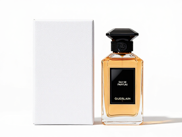 娇兰Eau de Parfum淡香精礼盒的视觉美学与工艺细节