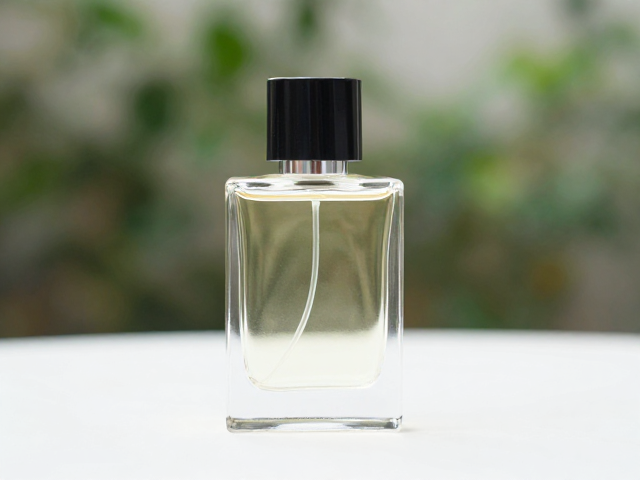 夏日氛围感香水推荐,清新留香,打造职场与约会的高级香氛体验