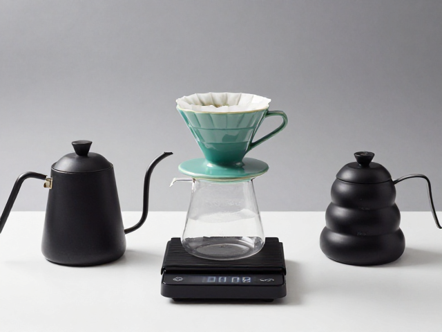 V60滤杯搭配手冲壶电子秤，百元至千元高性价比手冲套装推荐