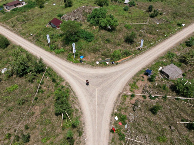 北斗导航野外迷路错过岔路口?稳住情绪,3步找回正确路线