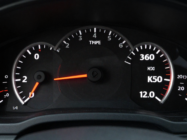 里程表速度传感器异常?转向灯指示线闪烁?3步排查解决