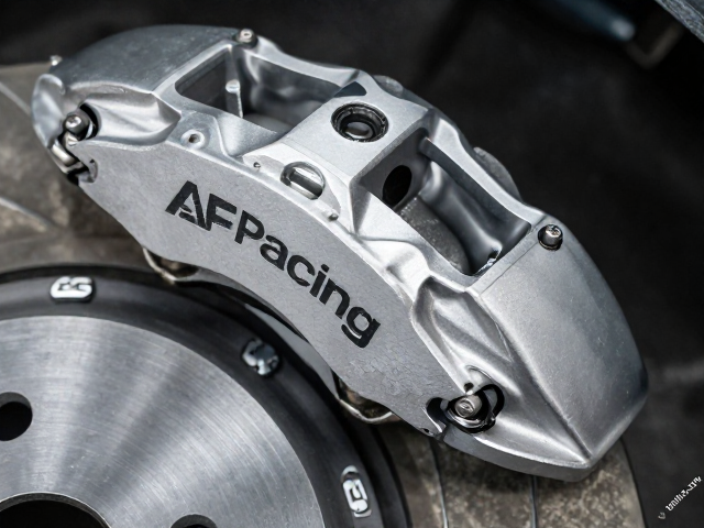 AP Racing刹车卡钳,铝合金锻造与CNC加工细节深度检查指南