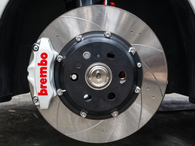 Brembo改装,不锈钢刹车盘外观个性化升级指南