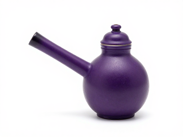 茄皮紫鼻烟壶的视觉语言与色彩哲学