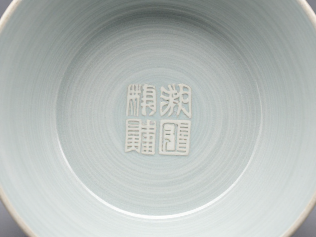 款识完整度与表面微观状态的关联分析