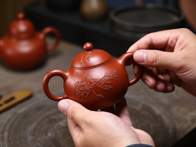 非遗匠人的手工技艺与创作逻辑