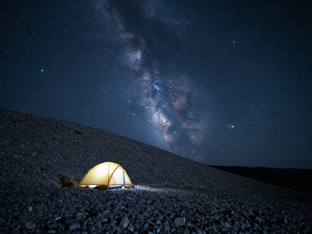 星空露营小众秘境,碎石坡下的极致浪漫与拍照指南