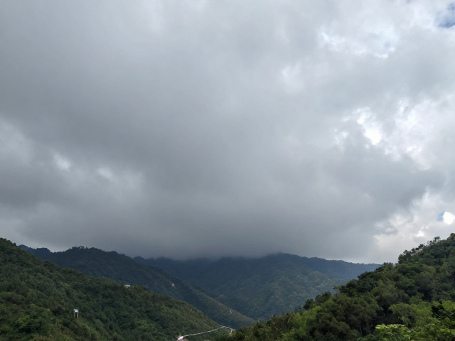 夏季避暑去哪?市级保护区天气突变,这份安全攻略请收好