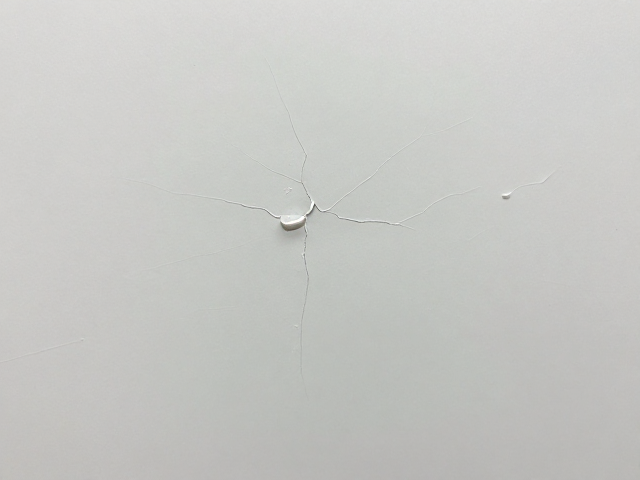 防水补胶后扣具开裂?3大注意事项与检查指南