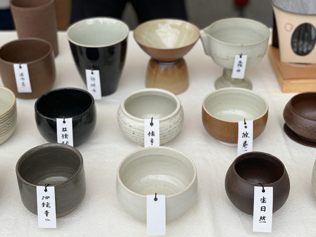 精选香器作品的材质语言与工艺特征