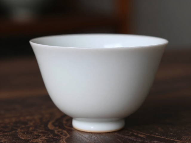 柴烧茶器搭配透明釉,德化白瓷的艺术魅力与选购指南