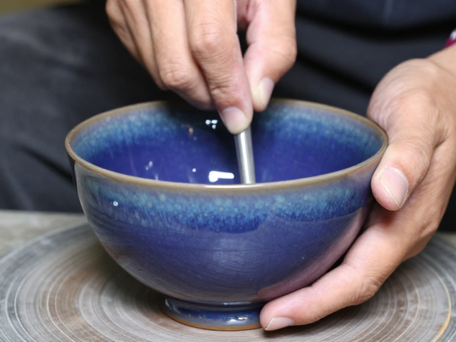 施釉工艺与厚度管理