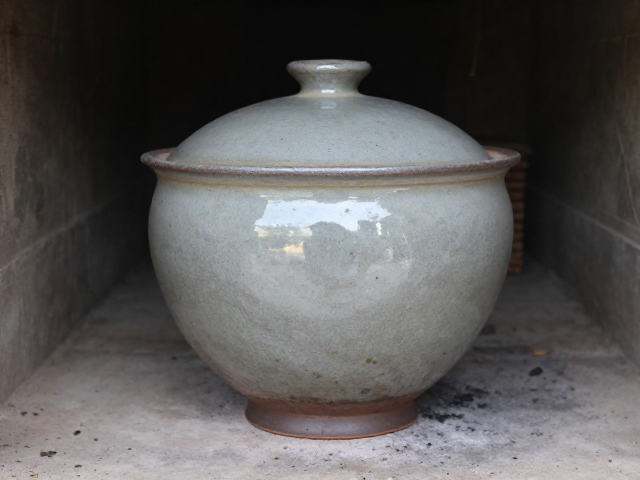 柴窑柴烧自然灰釉，1200-1350℃高温烧成的艺术之美