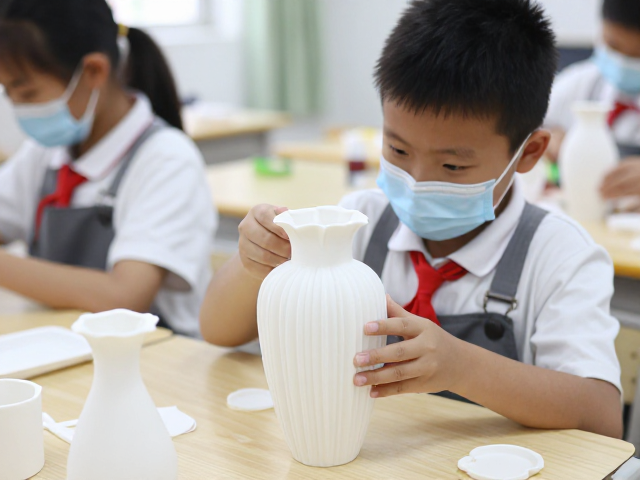 学校美育课,DIY模具成型花瓶,打造创意手工课堂