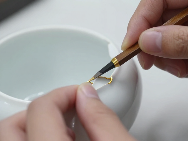 基础粘接操作与加压固定细节