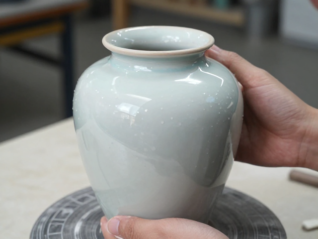 修坯成型对器物形态的决定性作用