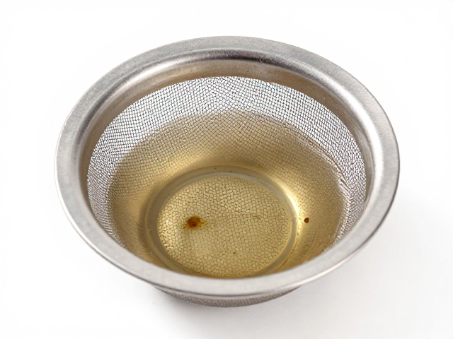 利用酸性物质溶解顽固茶垢与水垢