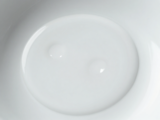 食品级釉料油滴效果与吸水率影响,安全与性能全解析