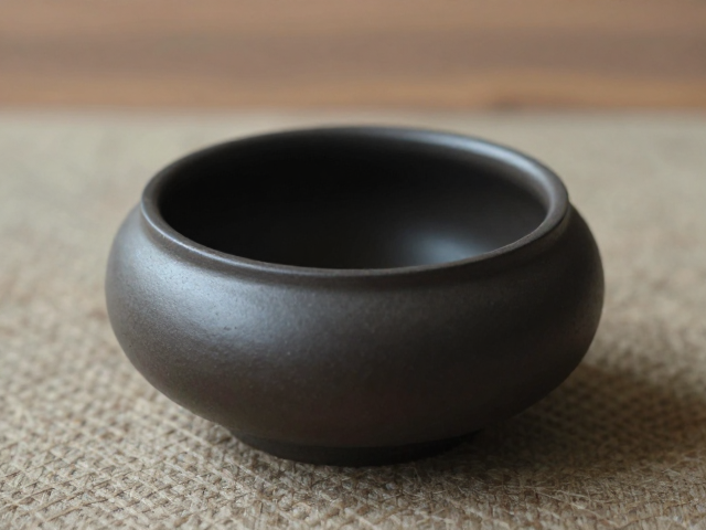 茶席美学中的水盂，如何挑选完整品相的雅器？