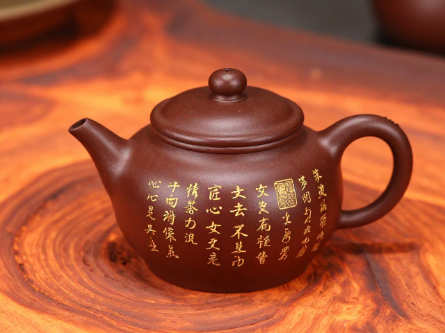 泥火交融的底色:宜兴紫砂与描金工艺的渊源