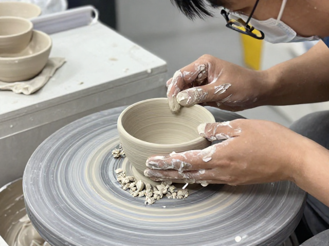 雕塑成型:手工技艺与机械力学的结合艺术
