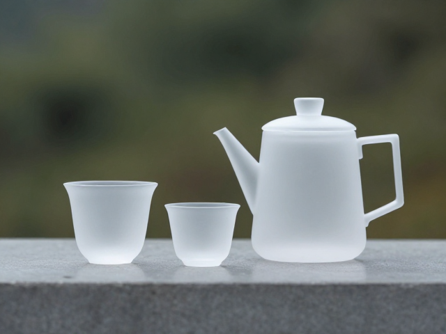 磨砂质感现代简约茶具,户外旅行便携首选