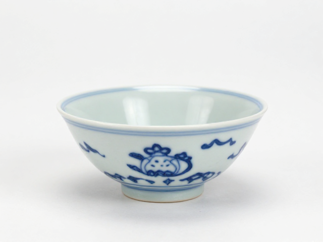 元青花素纹茶盏的视觉哲学