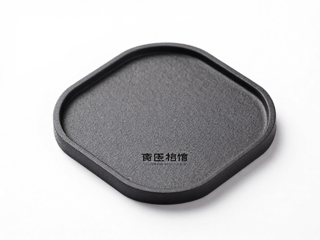 材质选择与工艺细节对实用性的影响