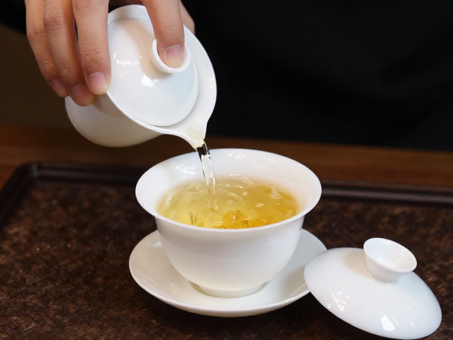 掌握注水技巧，控制萃取节奏