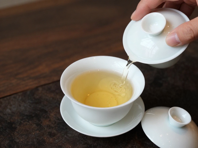 运用分茶手法，提升品饮体验