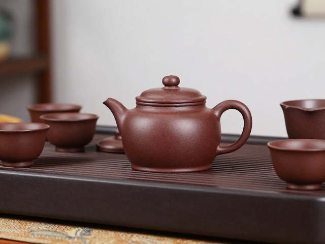 茶盘与辅助器具的搭配美学