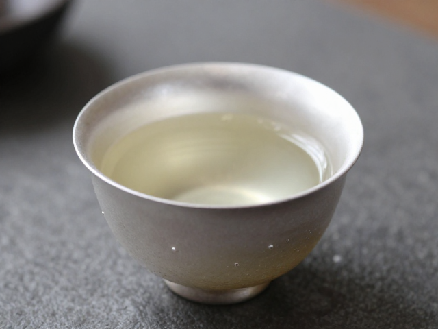 茶盏形态与茶汤视觉的从属关系