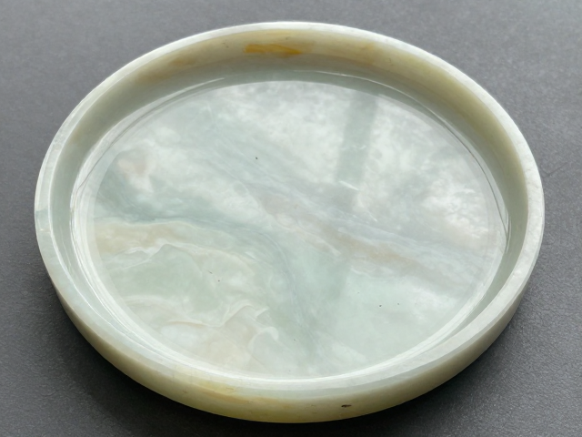 玉石茶盘的工艺鉴赏与实用细节
