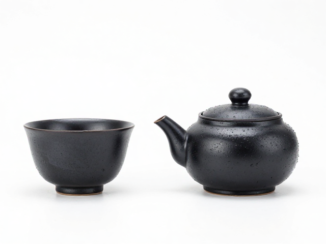 黑釉茶具的实用性能与科学特性