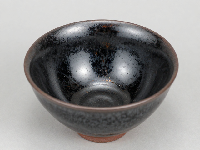 铁锈花釉窑变流釉奥秘，一盏一色黑釉茶盏鉴赏