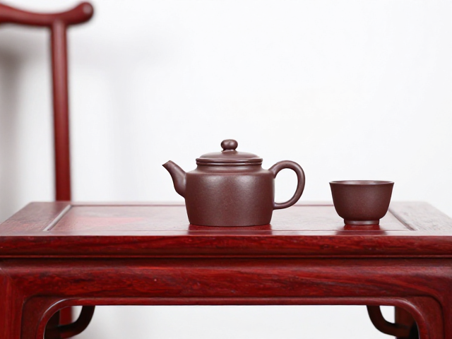 宜兴紫砂茶具与红木家具搭配指南，打造中式茶室美学