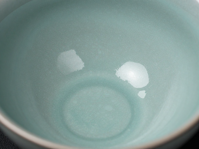 粉青釉的微观结构与光学特性