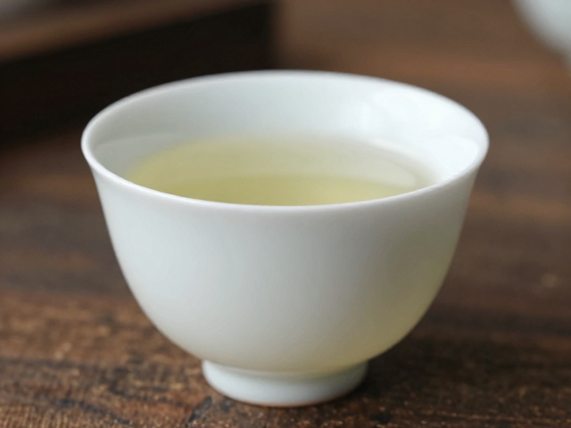 德化白瓷的釉面物理特性