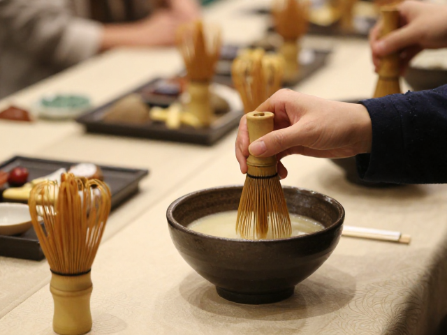 宫廷宴饮中茶筅的使用场景与礼仪