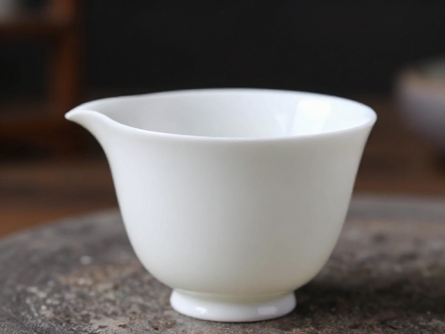 荡釉与蘸釉的结合应用与成品呈现