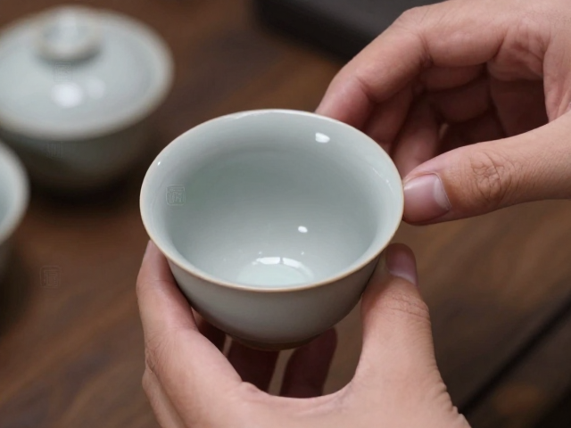 福州脱胎漆器茶具的胎体匀薄工艺解析