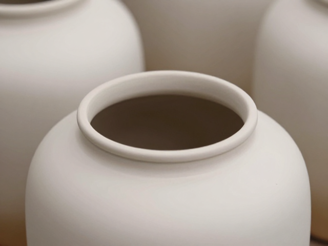 智能温控窑炉烧制茶叶罐,如何精准控制口沿圆润度?