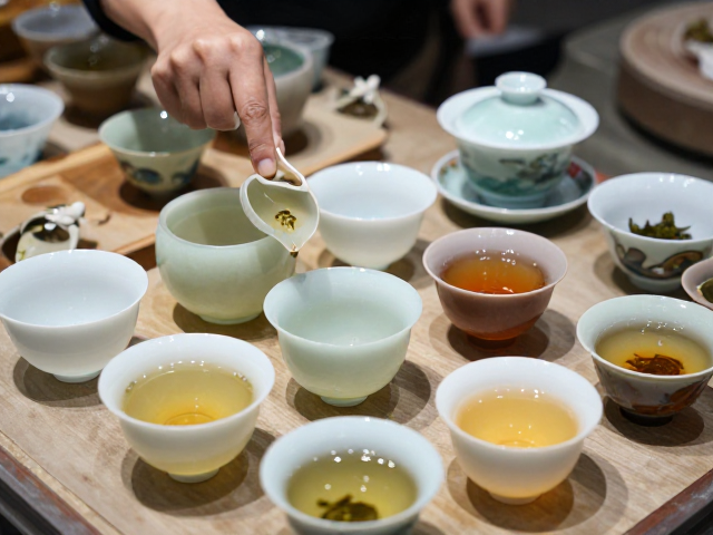 匠心工艺:从泥料到成品的温度艺术