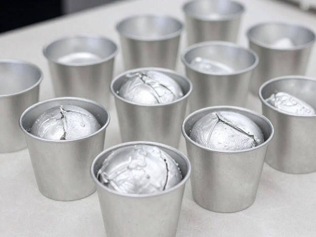 品鉴实践：捕捉银皮与均匀度对风味的具体影响