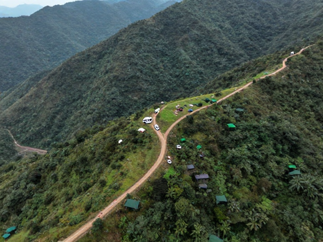 包车进山